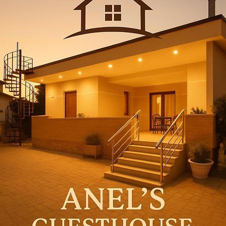Anel'S Guesthouse Μπεράτ Εξωτερικό φωτογραφία